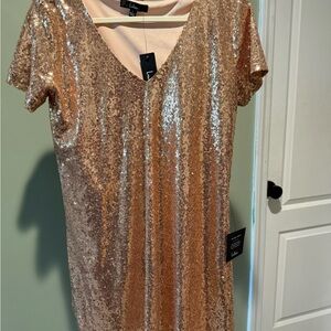 NWT! Lulu's Shimmering Gold Sequin Dress